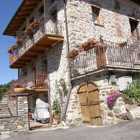 Monte Emilius Alloggio Ad Uso Turistico Vda Saint Christophe N 0002 Eksteriør billede