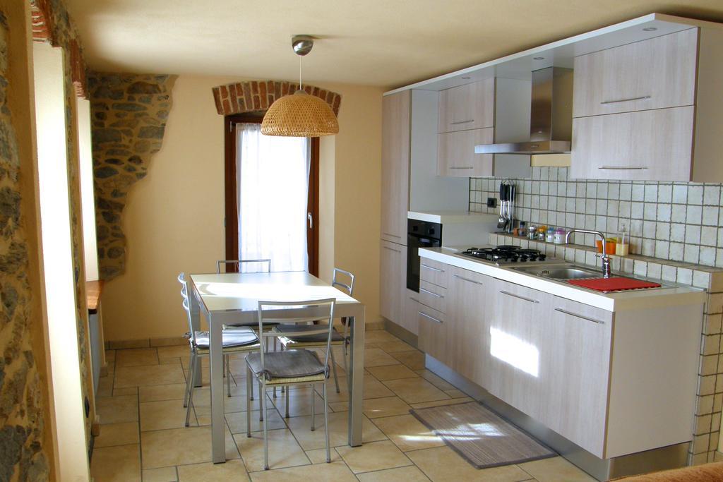 Monte Emilius Alloggio Ad Uso Turistico Vda Saint Christophe N 0002 Eksteriør billede